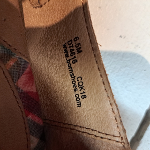 Born Casual Slip-On Flats Tan Leather With Plaid Lining Women's Shoe Size 6.5 - Picture 10 of 10